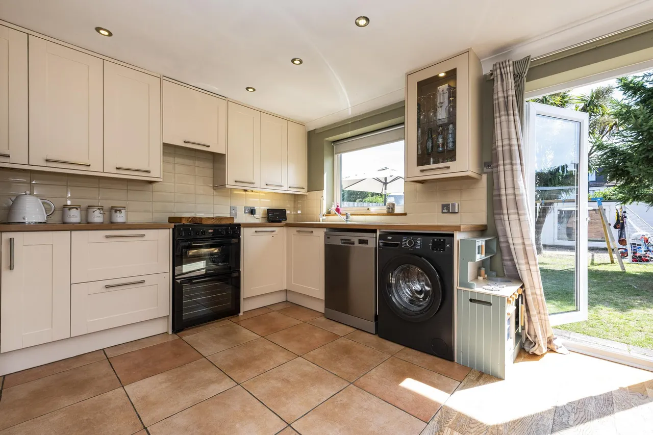 Miller Road, Gravesend, DA12, photo 8