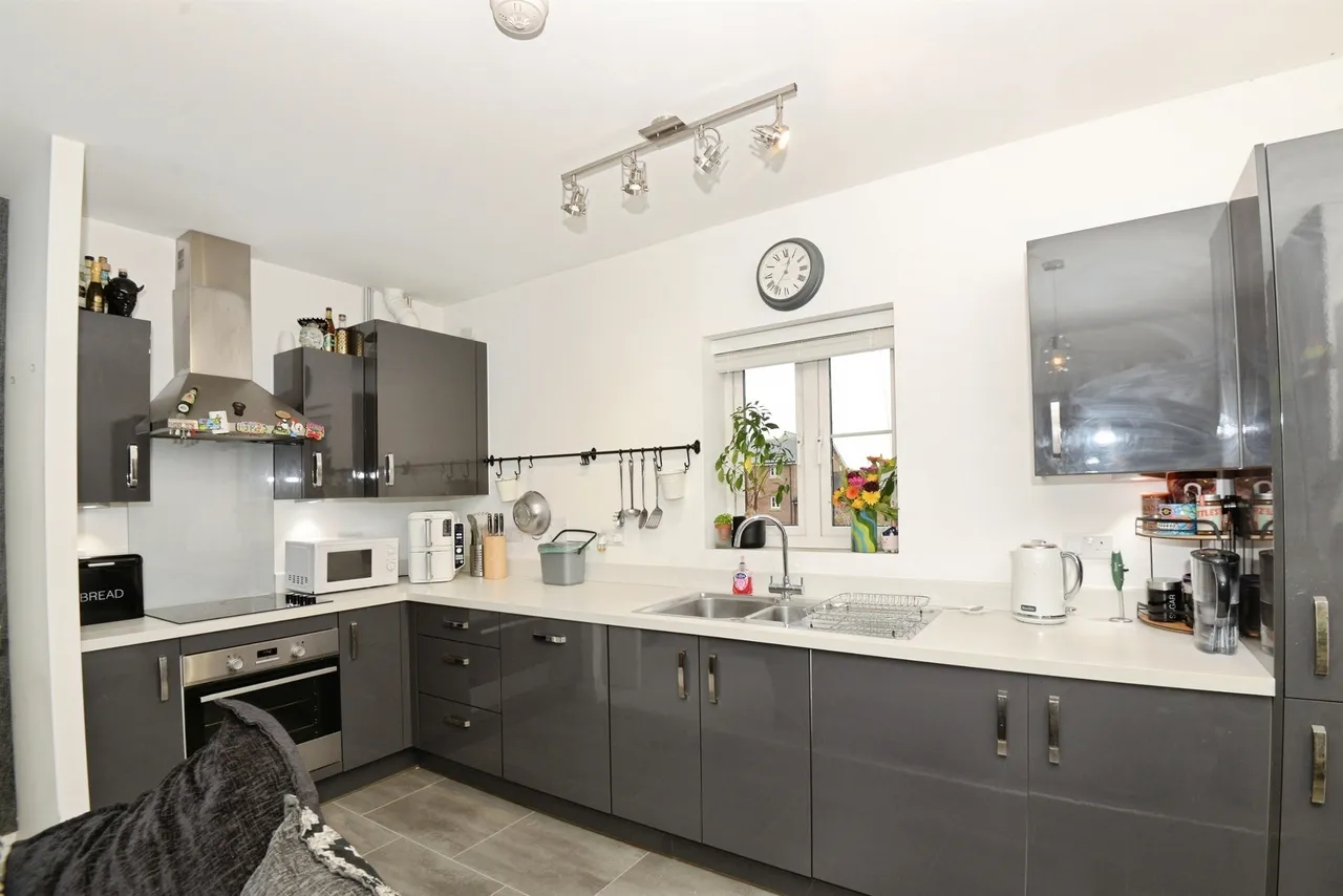 Ashmole Place, Wokingham, RG40, photo 2