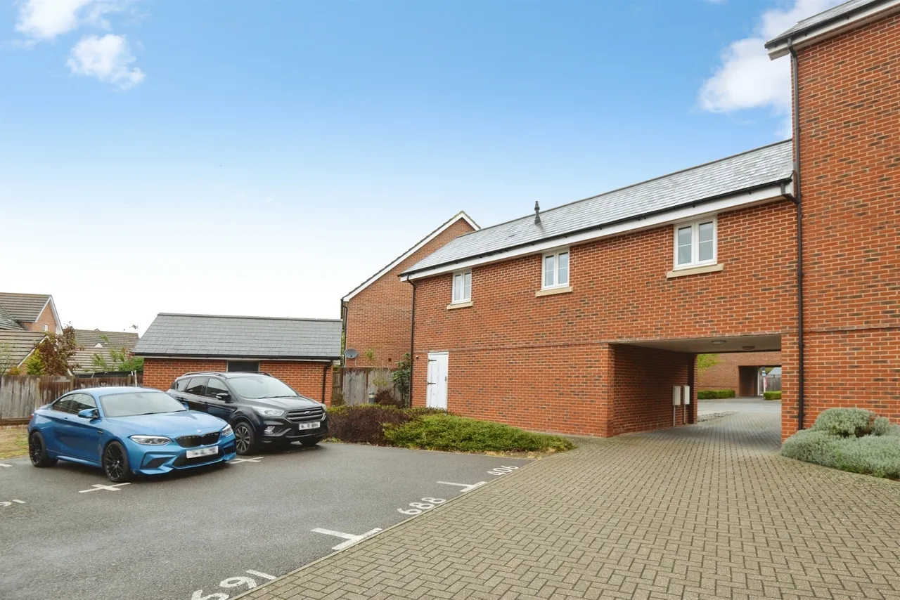 Ashmole Place, Wokingham, RG40, photo 4