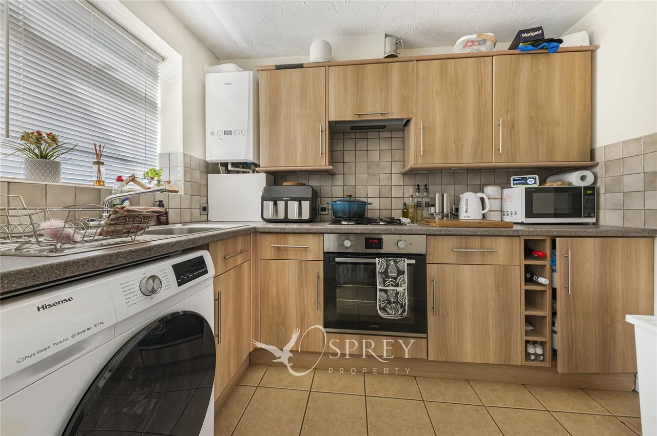 Harlech Court, Thrapston, NN14, photo 2