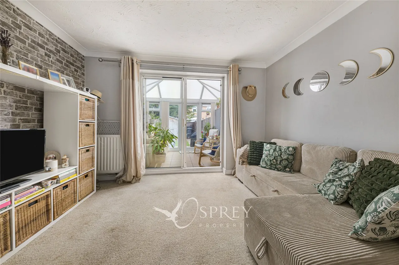 Harlech Court, Thrapston, NN14, photo 4