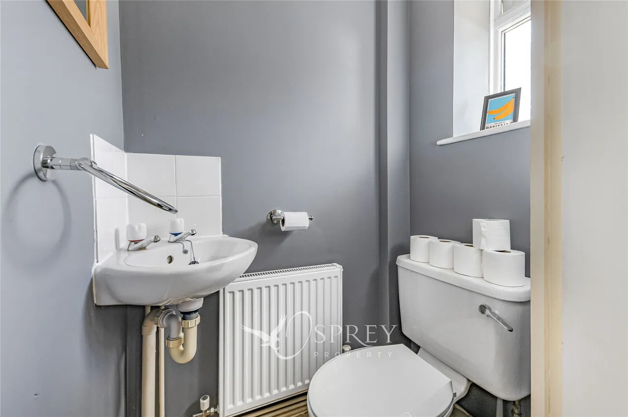 Harlech Court, Thrapston, NN14, photo 7