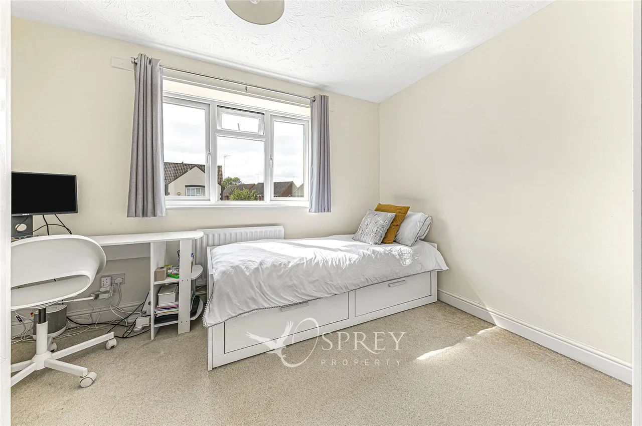 Harlech Court, Thrapston, NN14, photo 10