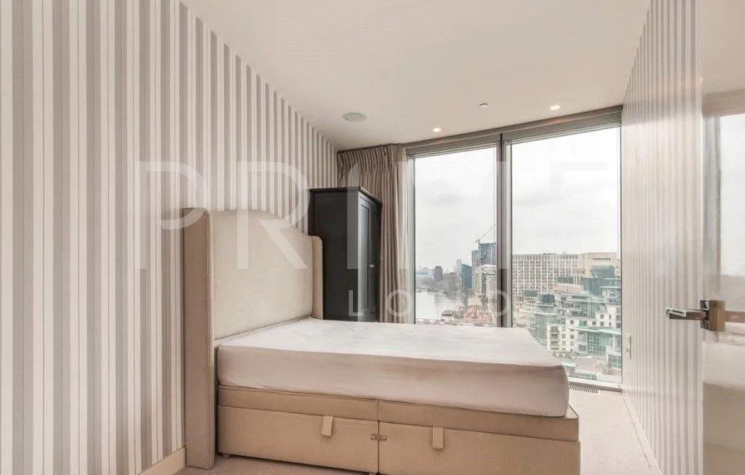 The Tower, One St George Wharf, SW8, photo 6