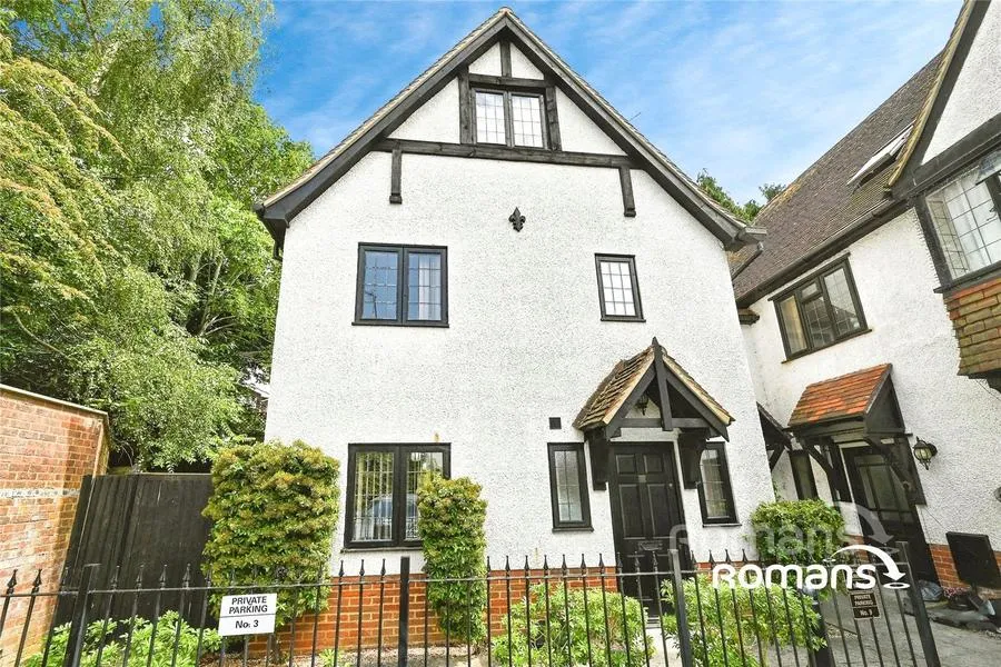 3 bed house for sale, Woodridge Close, Bracknell, RG12