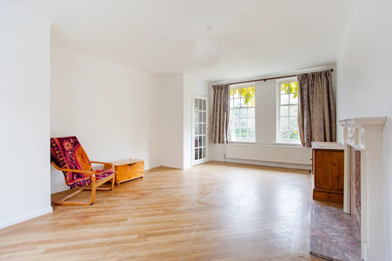 Fairford Close, Haywards Heath, RH16, photo 3