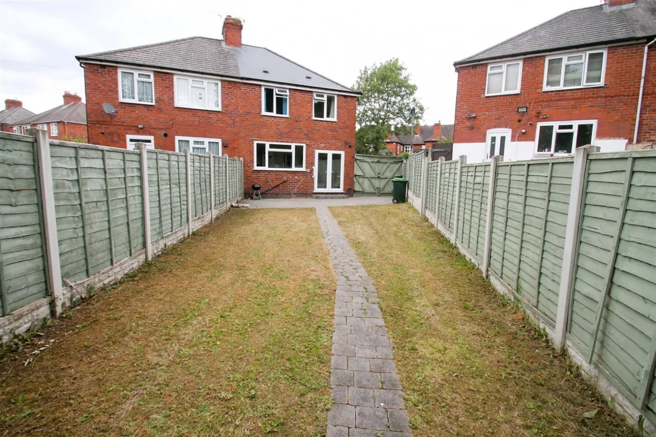 Greenfield Avenue, photo 9