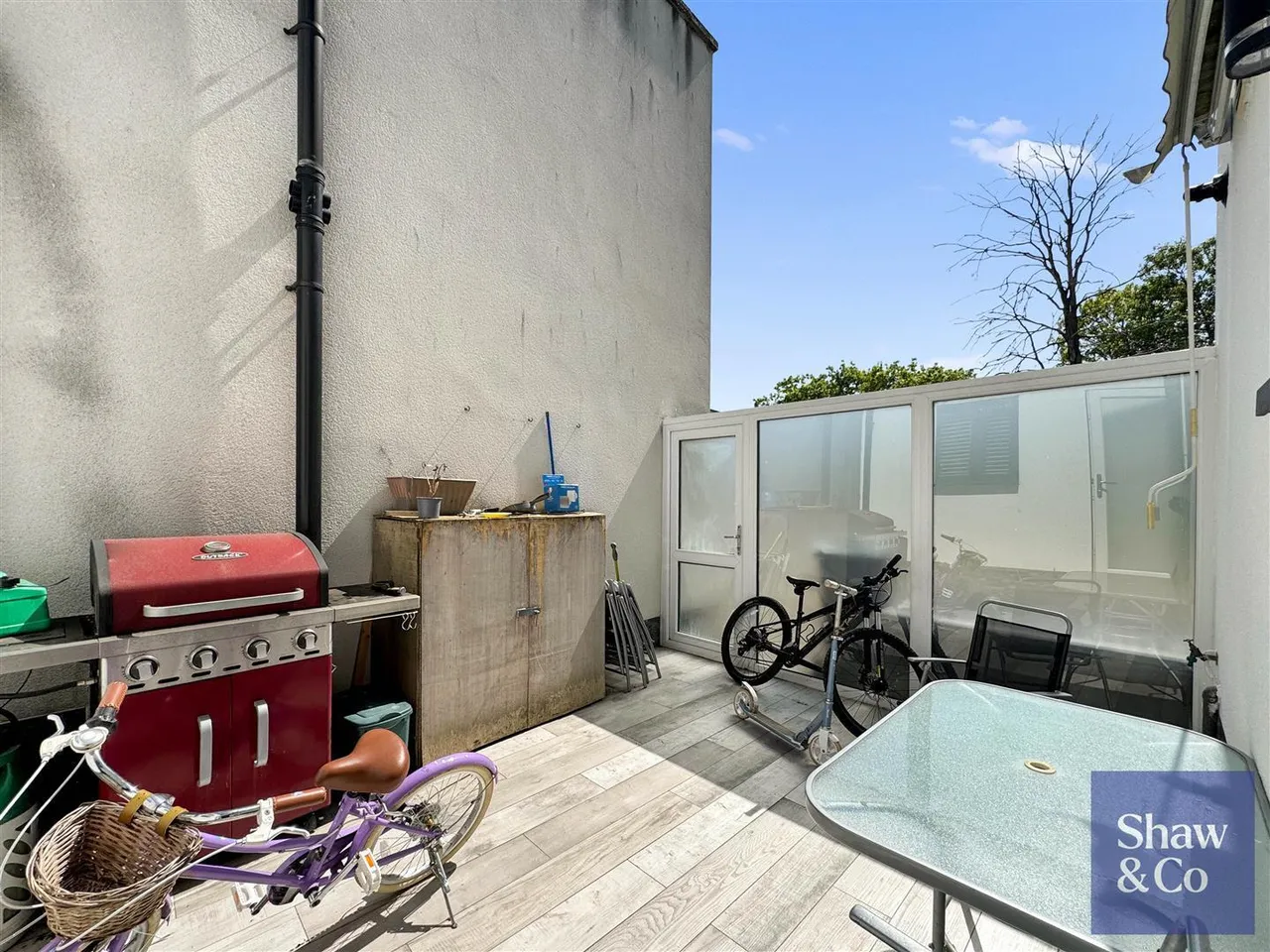 The Mews, Worton Hall, photo 14