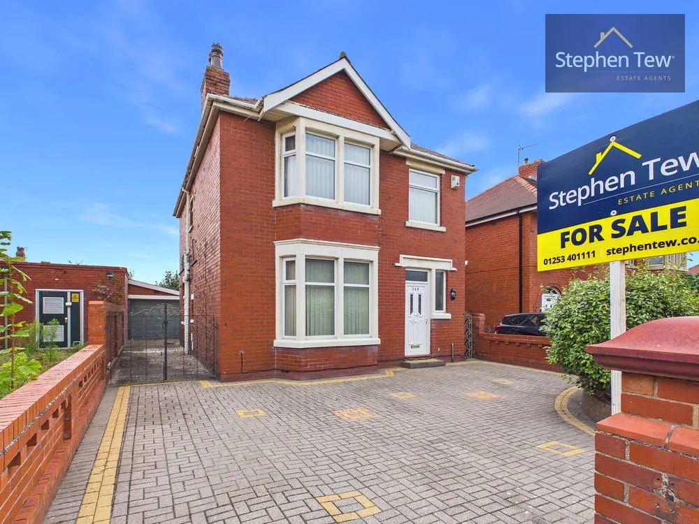 3 bed house for sale, Squires Gate Lane, Blackpool, FY4