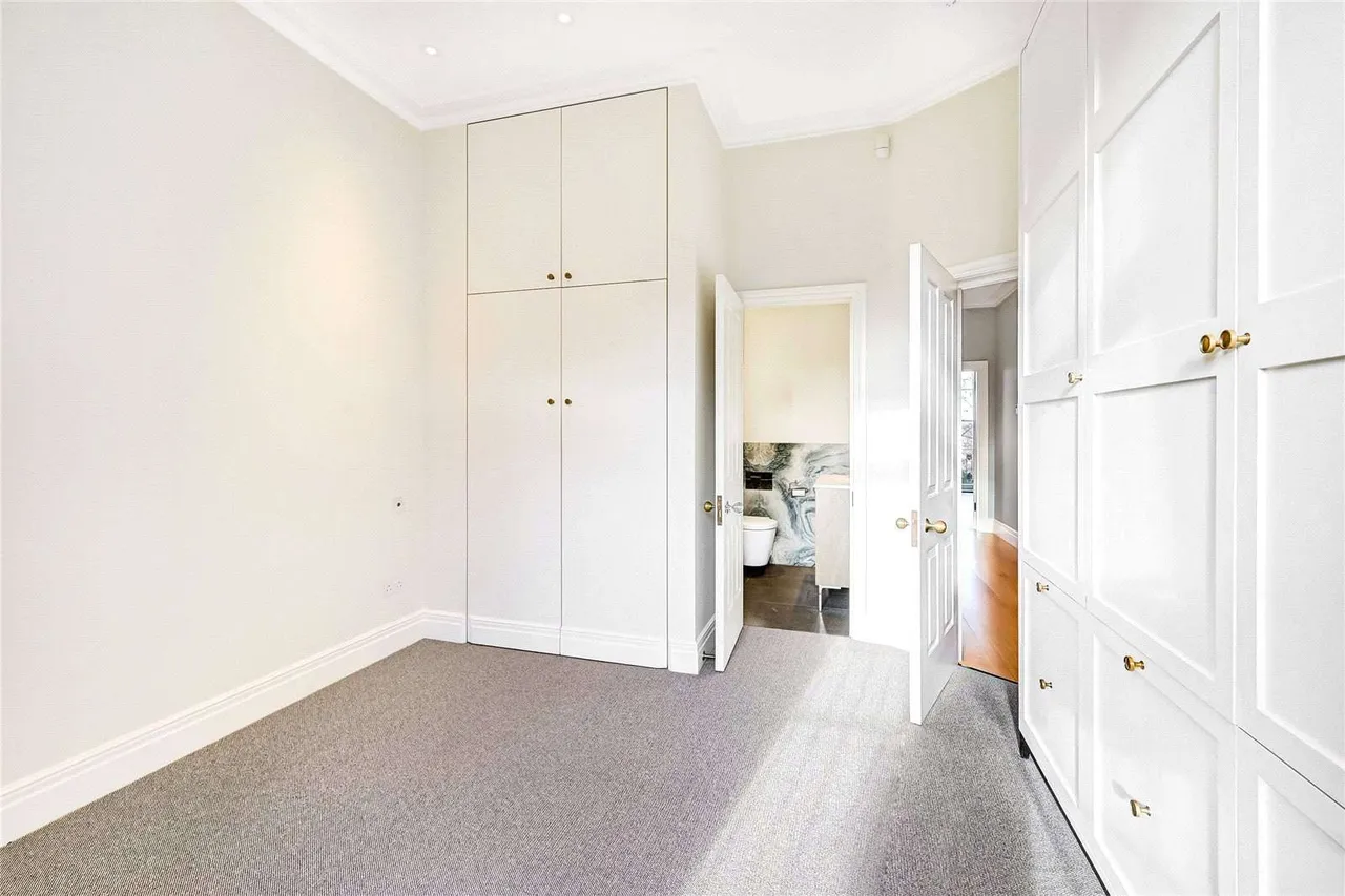 Campden Hill Square, Kensington, London, W8 7JY, photo 11