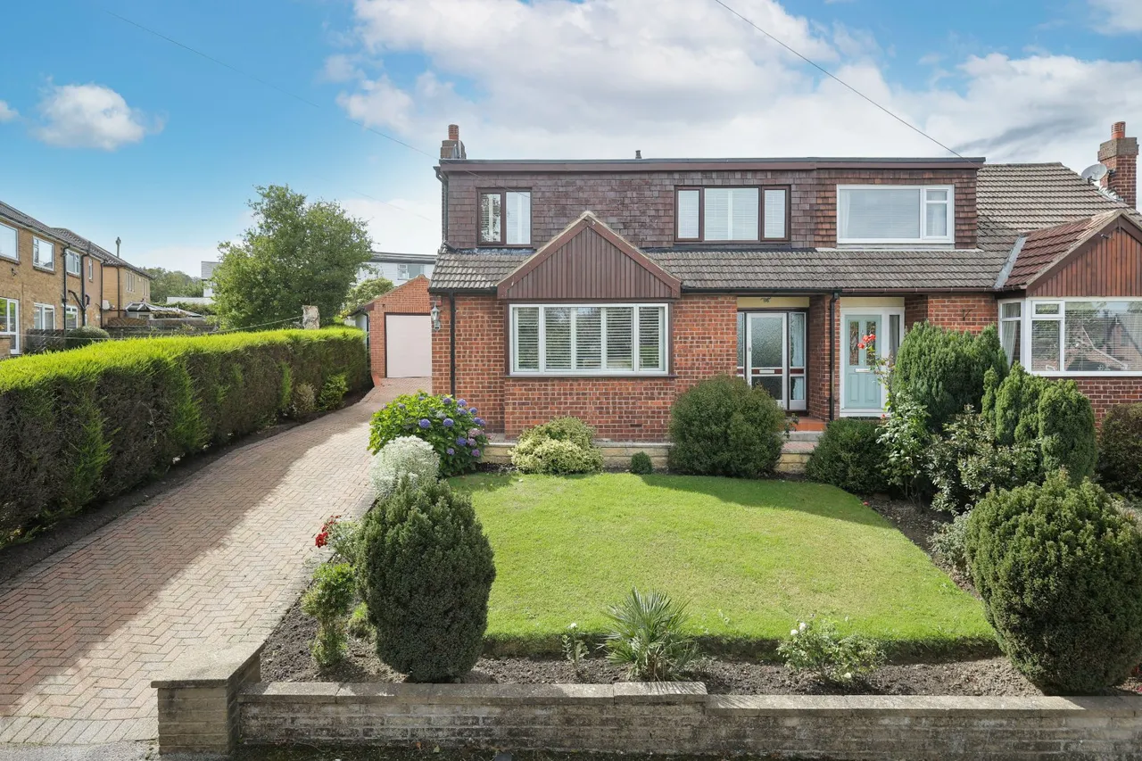 Foxholes Crescent, Calverley, LS28, photo 20