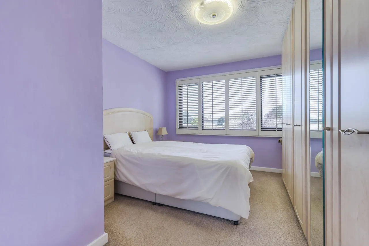 Foxholes Crescent, Calverley, LS28, photo 14