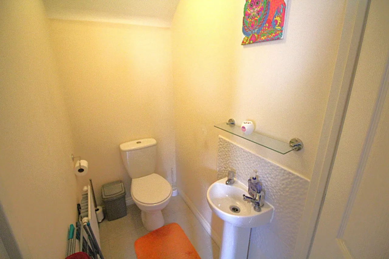 Cascade Way, Dudley, photo 11