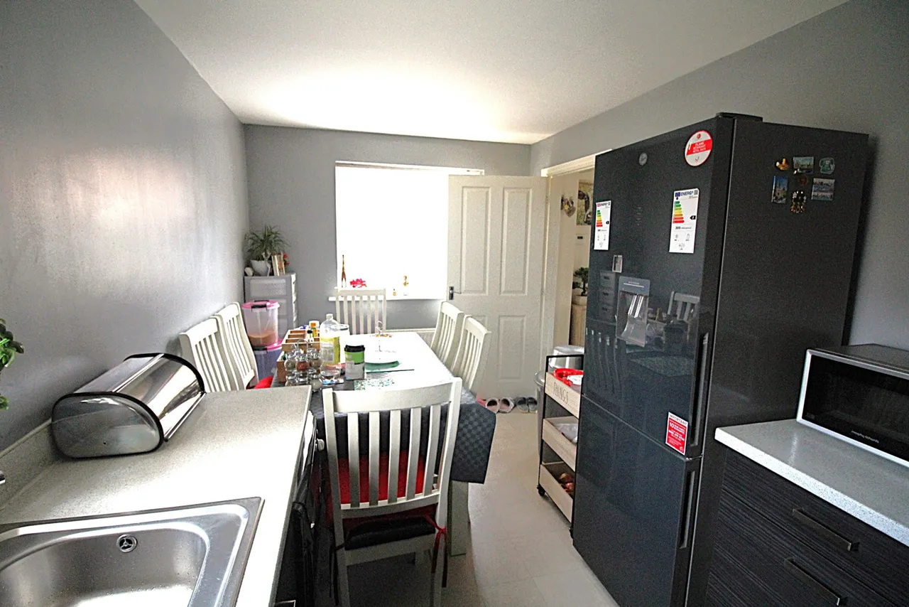 Cascade Way, Dudley, photo 13