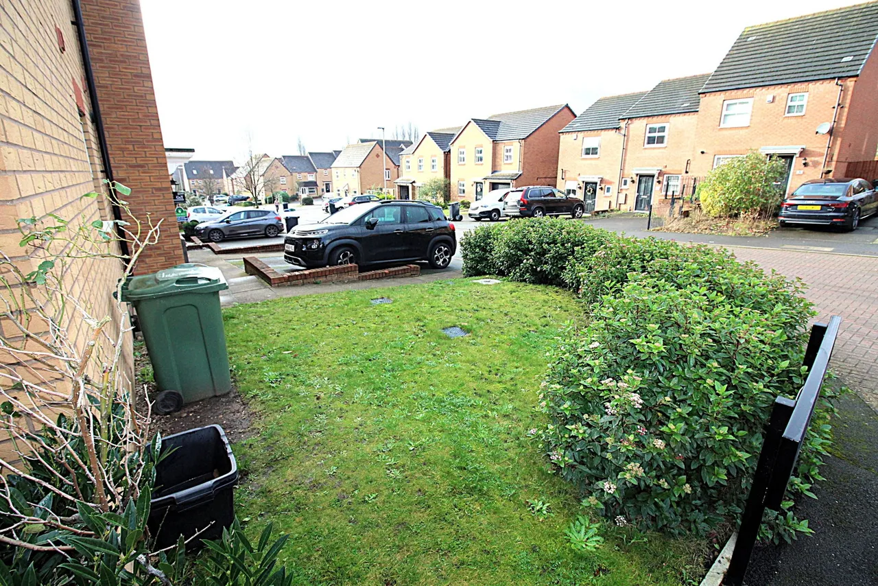 Cascade Way, Dudley, photo 17
