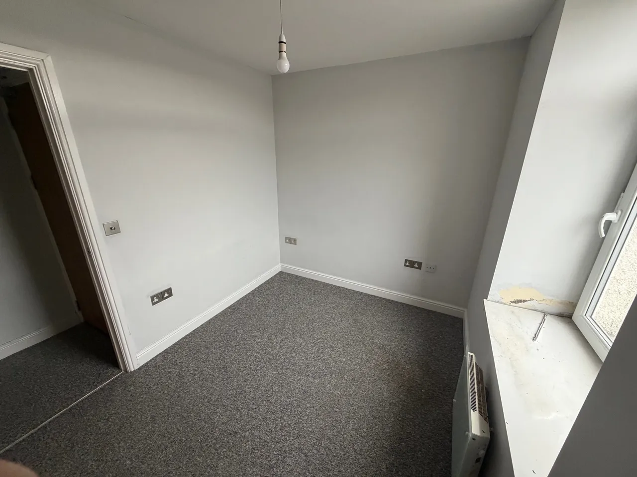 Neath Road, Swansea, SA6, photo 4