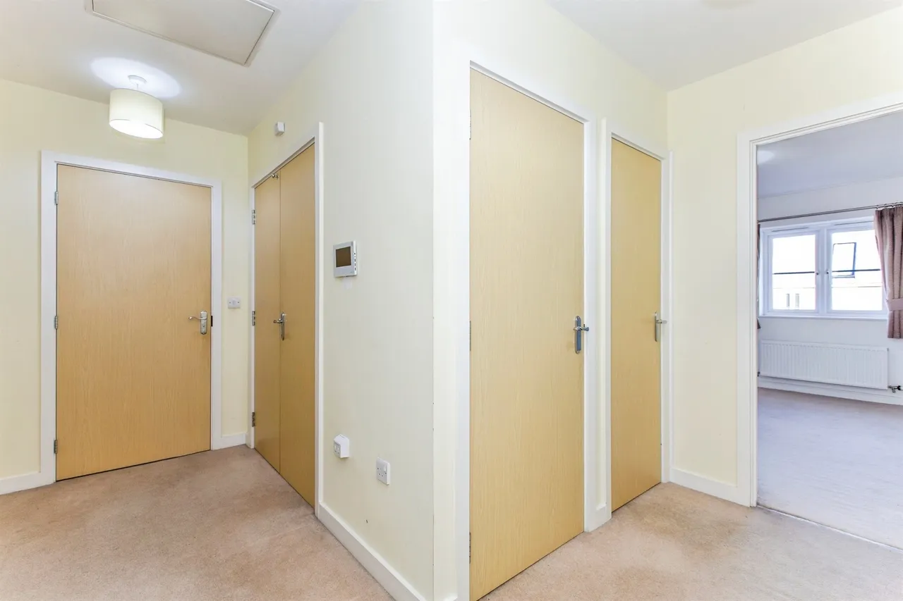 North Lodge Drive, Papworth Everard, CB23, photo 6