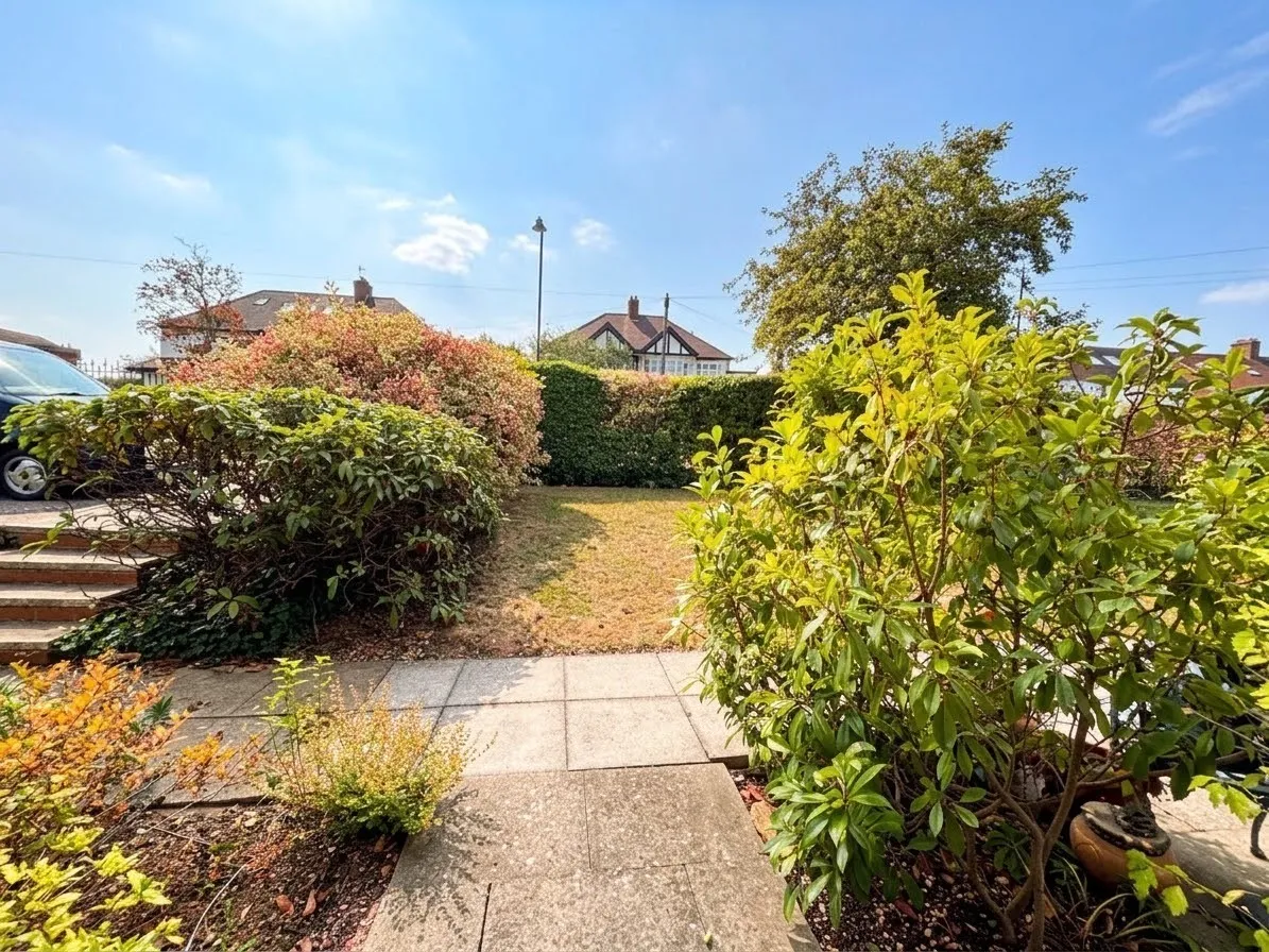 Winchmore Hill Road, N21, photo 7