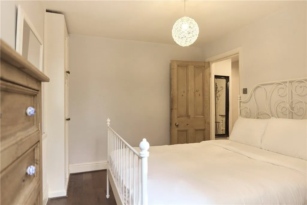Taybridge Road, London, SW11, photo 13