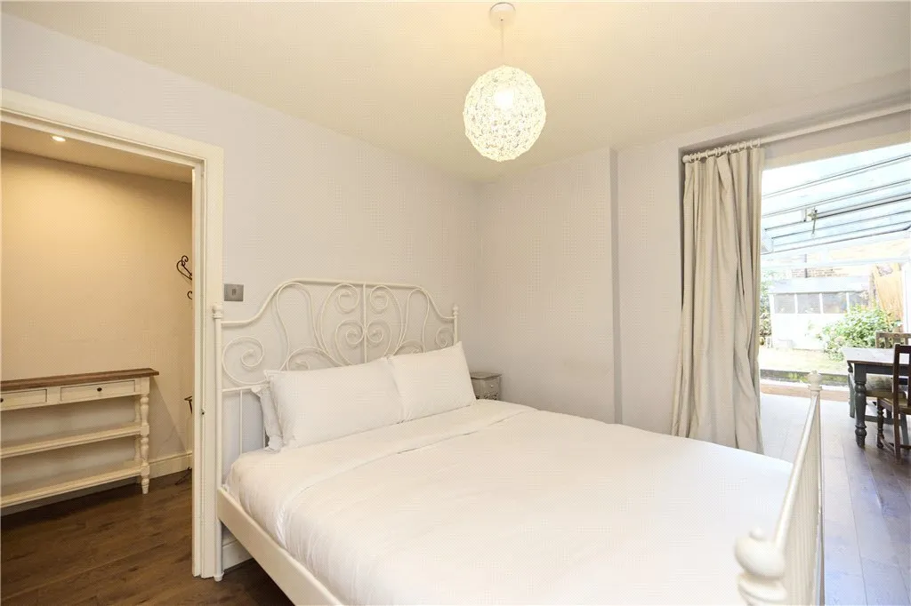 Taybridge Road, London, SW11, photo 16