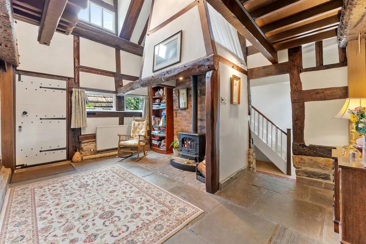 Woodford Lane, Newton, SK10, photo 8