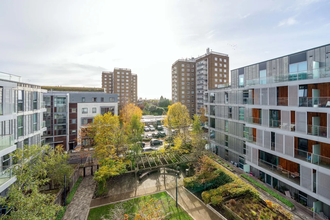 Albert Road, London, NW6, photo 12