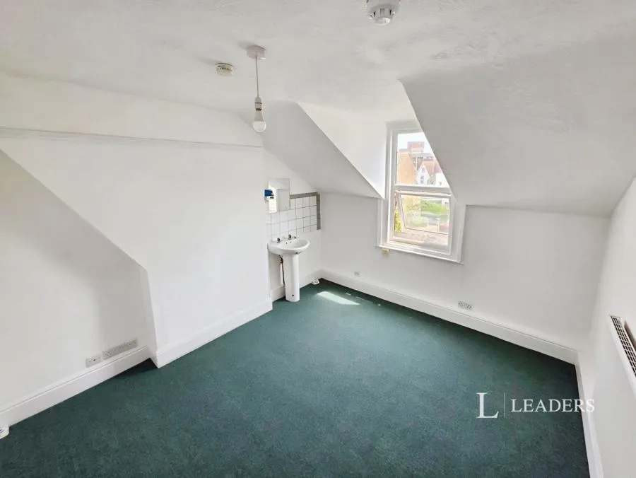 Canada Grove, Bognor Regis, PO21, photo 2