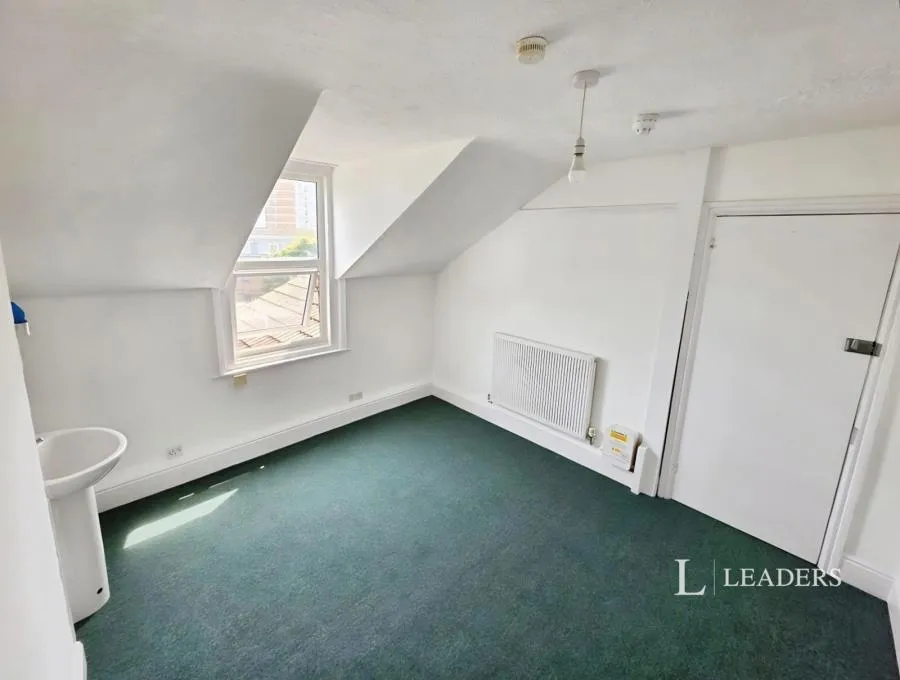 Canada Grove, Bognor Regis, PO21, photo 3
