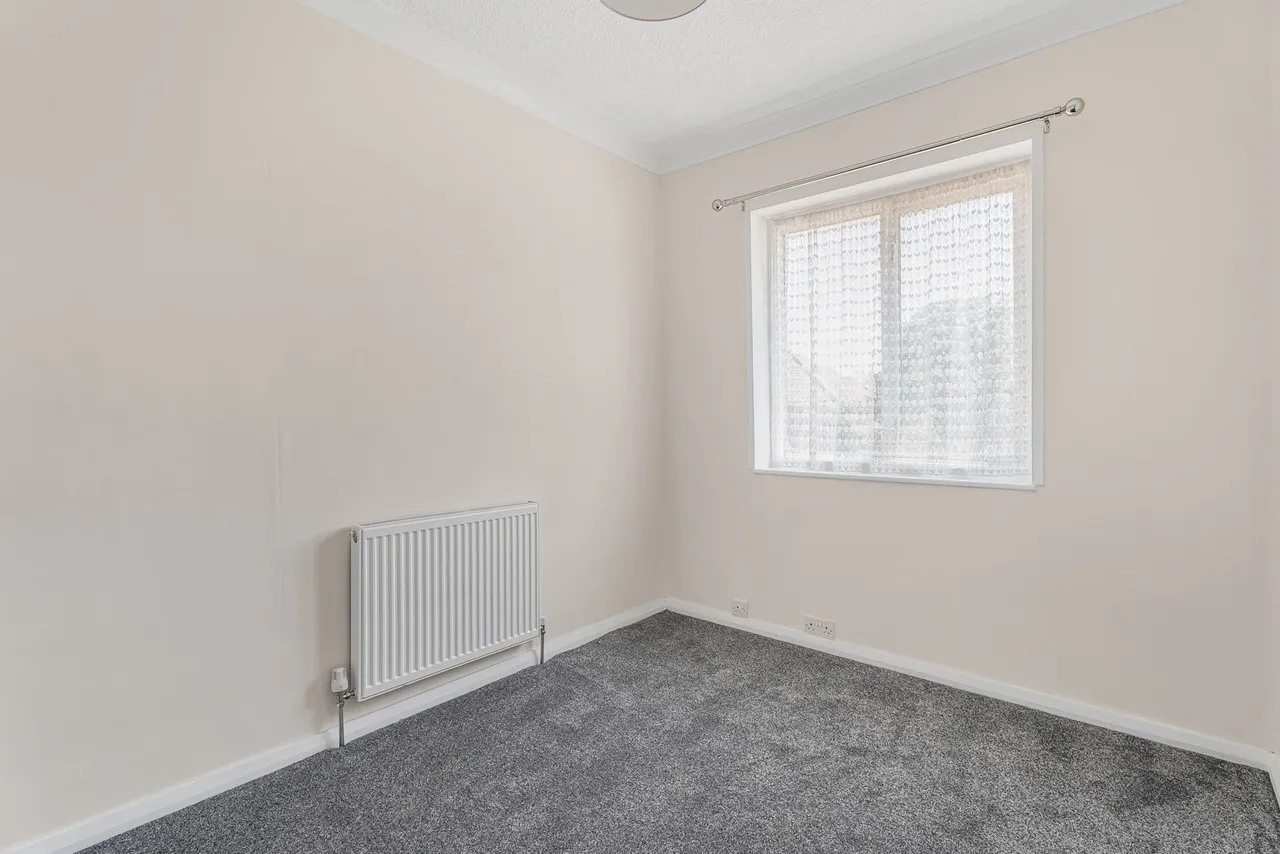 Vyner Road, London, W3, photo 22
