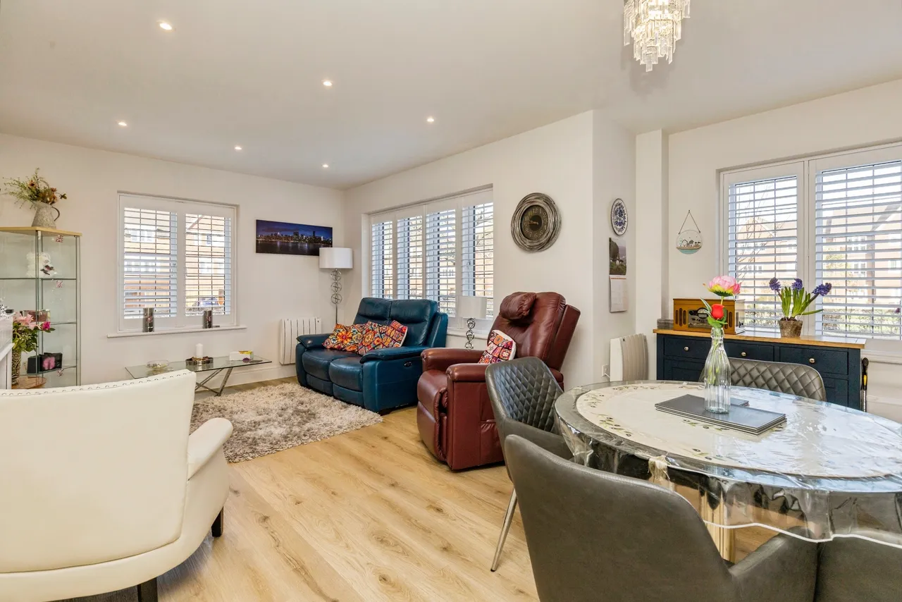 The Boulevard, Horsham, RH12, photo 3