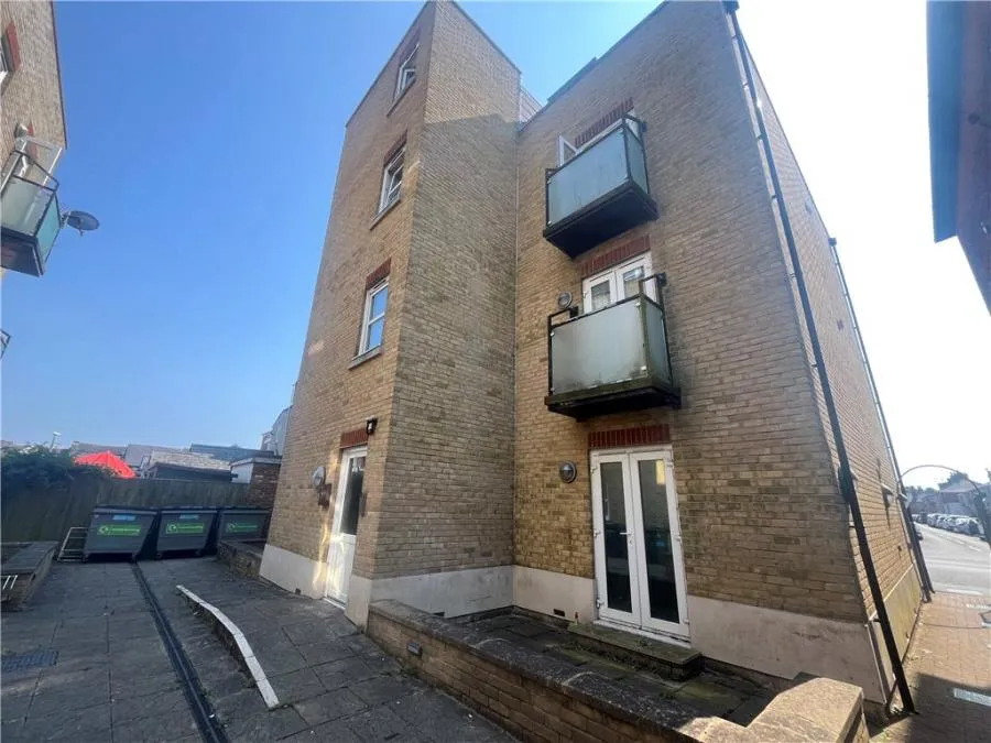Drill Hall Road, Newport, PO30, photo 7