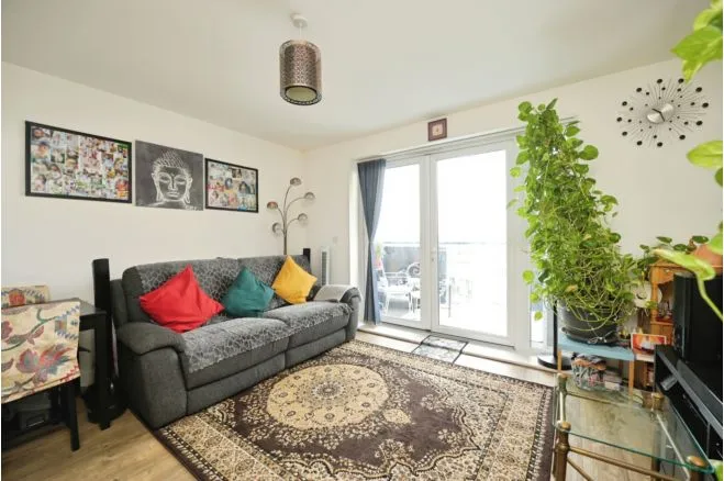 Handley Page Road, Barking, IG11, photo 4