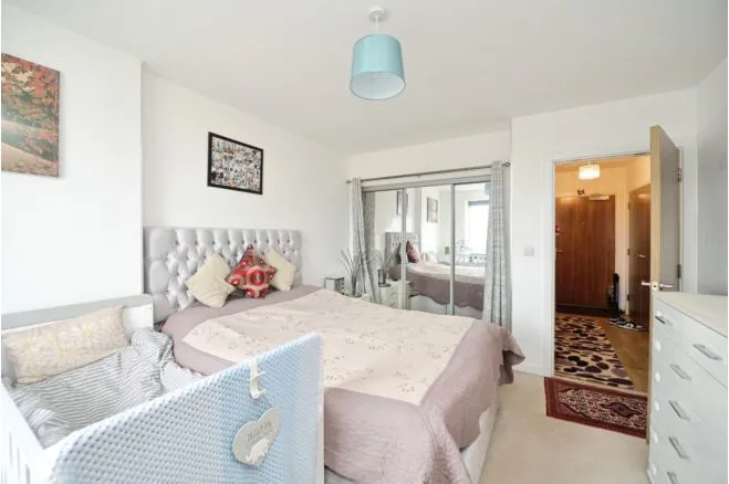 Handley Page Road, Barking, IG11, photo 9