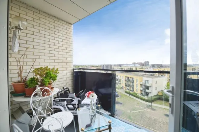 Handley Page Road, Barking, IG11, photo 11