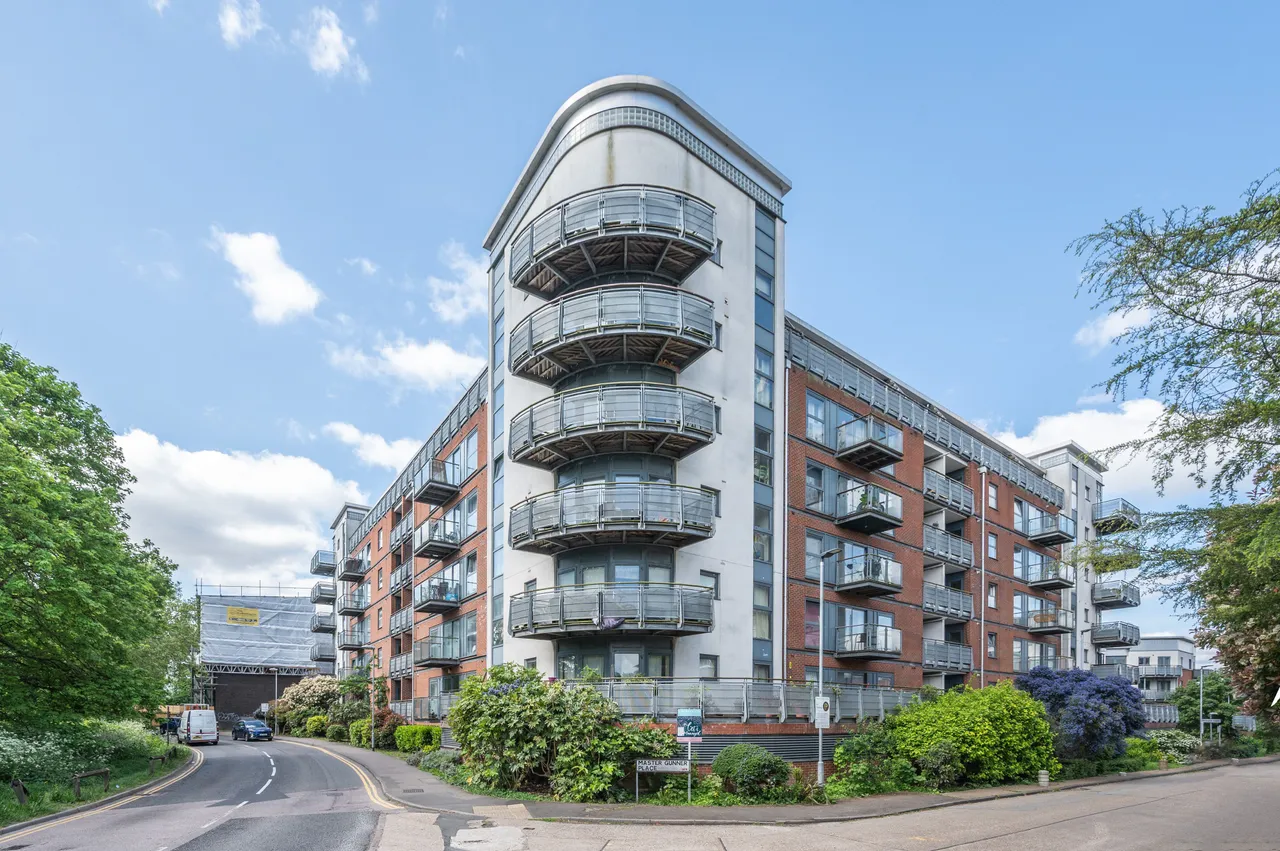 2 bed flat for sale — 13 Bailey House, Berber Parade, London