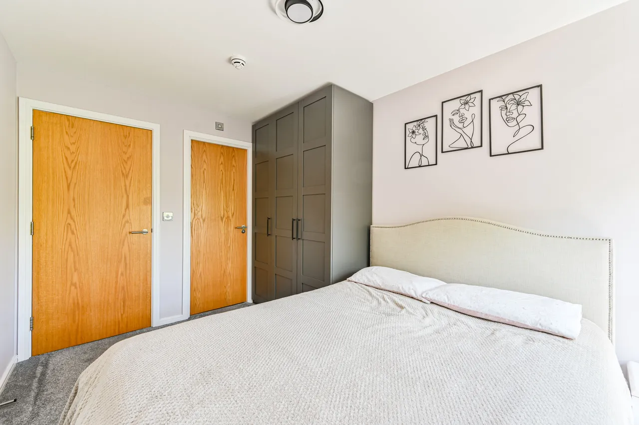 13 Bailey House, Berber Parade, London, photo 11