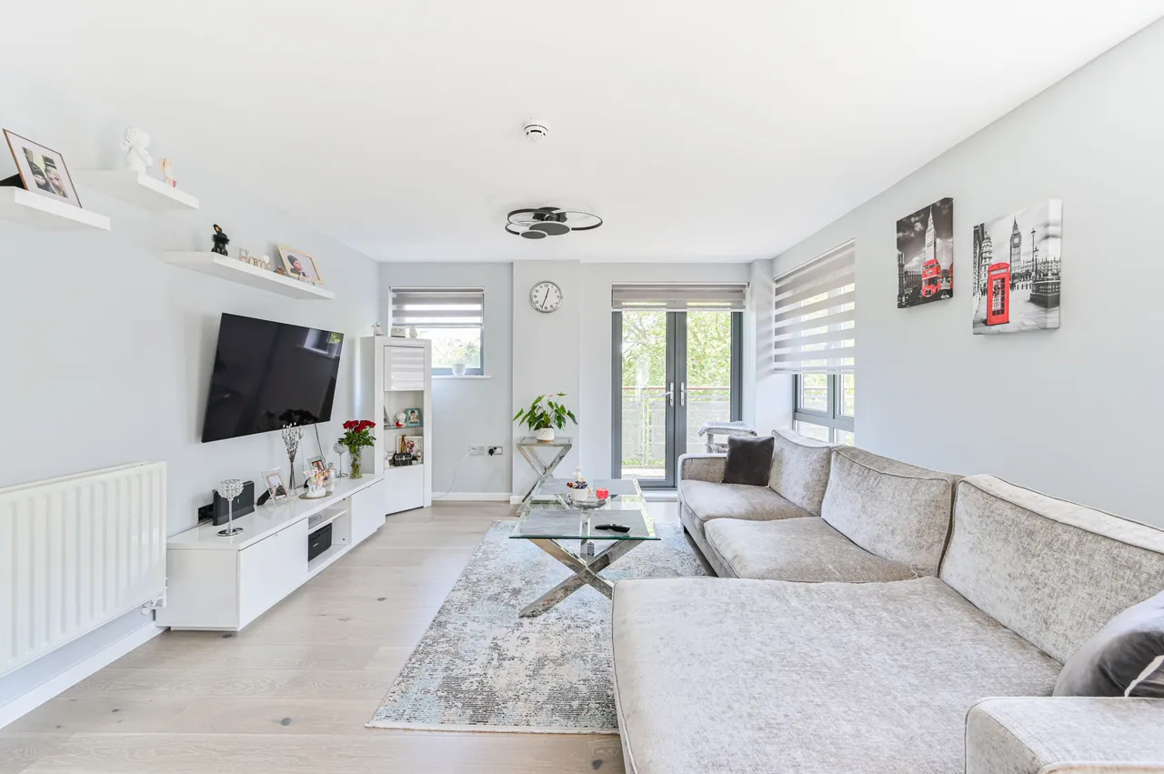 13 Bailey House, Berber Parade, London, photo 5