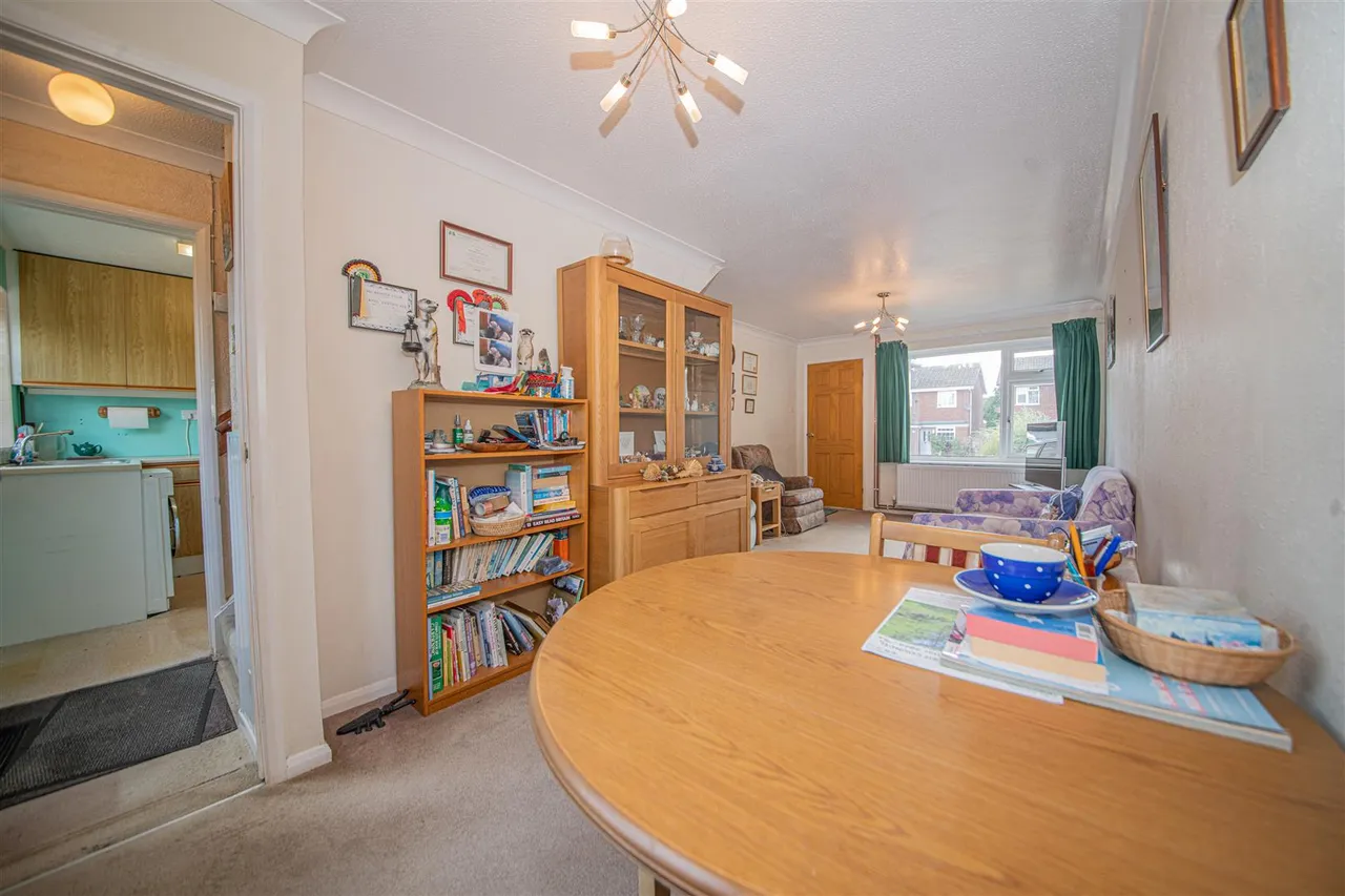 Itchen Avenue, Bishopstoke, Eastleigh, SO50 8JW, photo 3