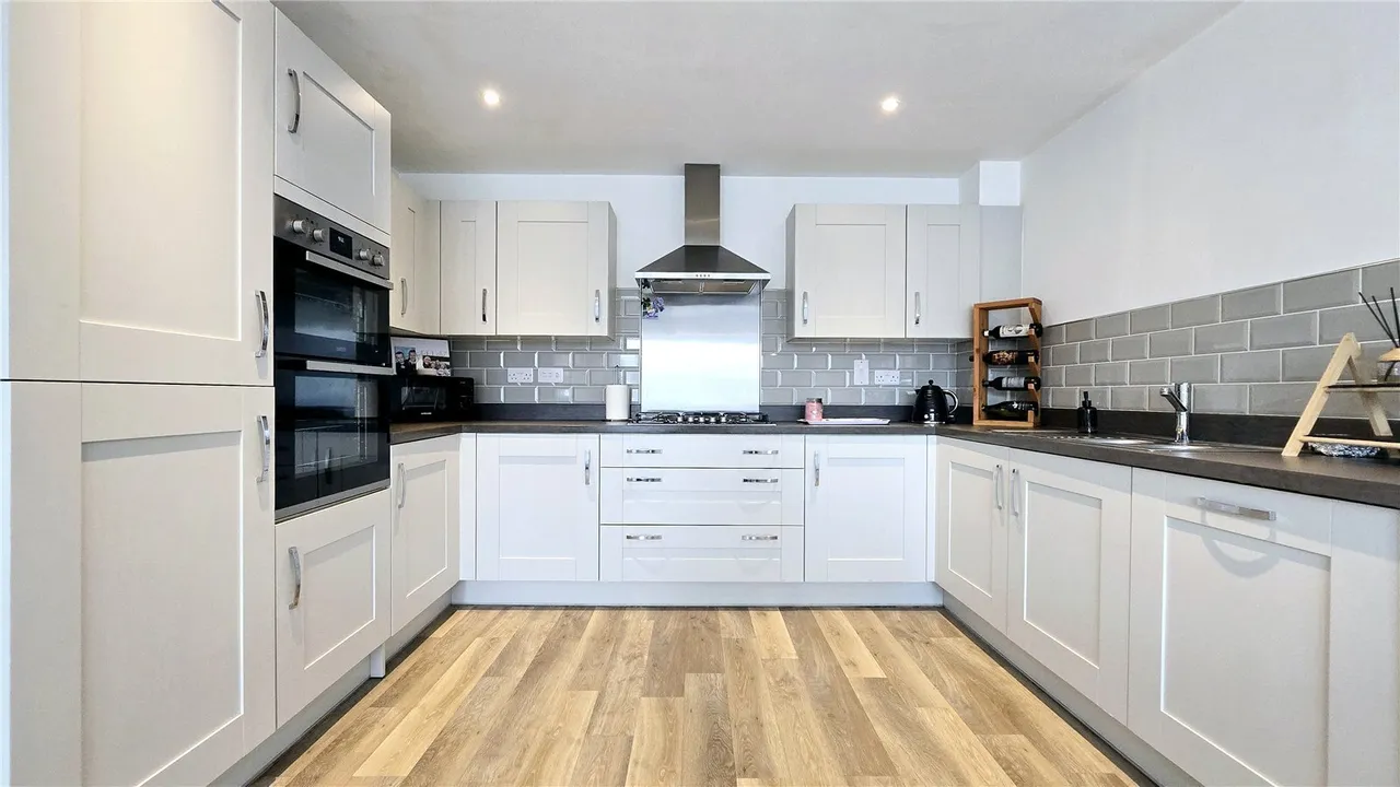 Parc Tyddyn Bach, Holyhead, LL65, photo 3