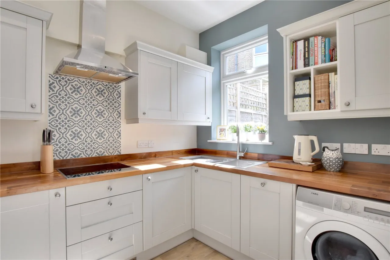 Woolwich Road, Greenwich, SE10, photo 28