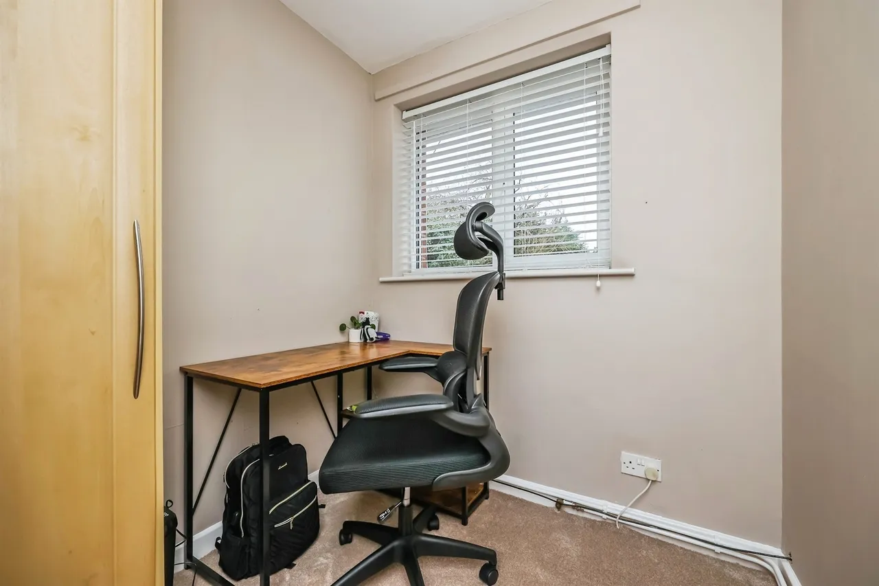 Cromwell Avenue, Ilkeston, DE7, photo 17