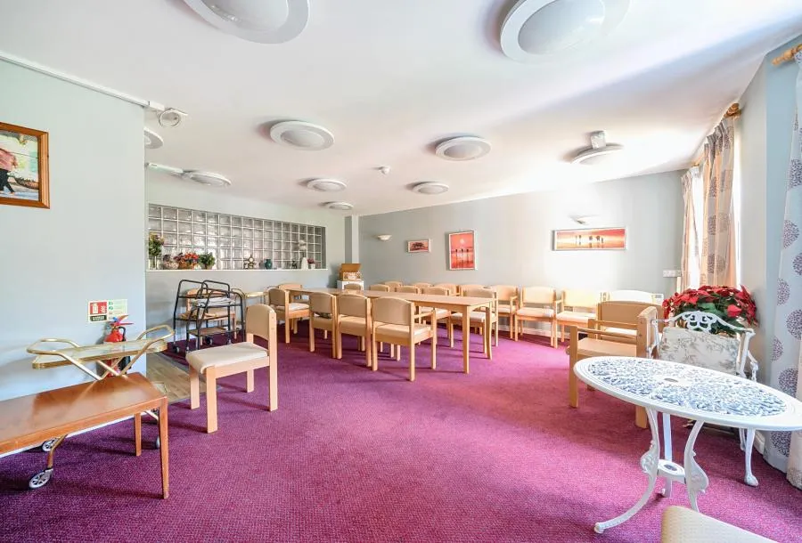 Beddington Gardens, Wallington, SM6, photo 8