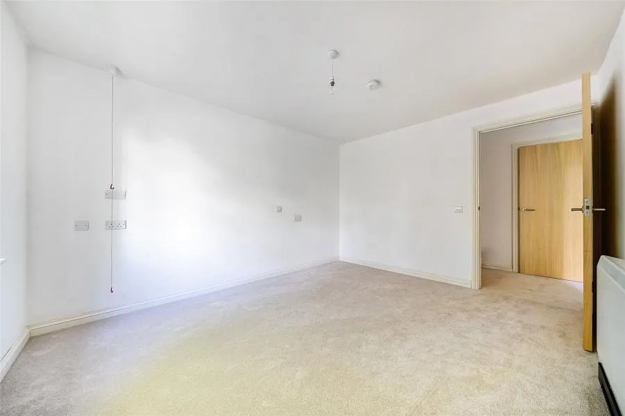 Beddington Gardens, Wallington, SM6, photo 6