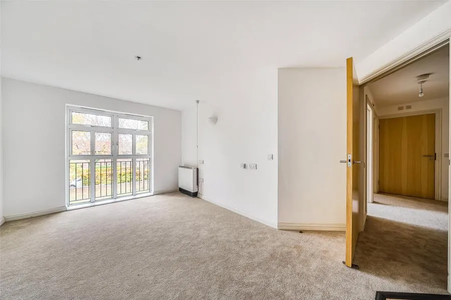 2 bed flat for sale, Beddington Gardens, Wallington, SM6