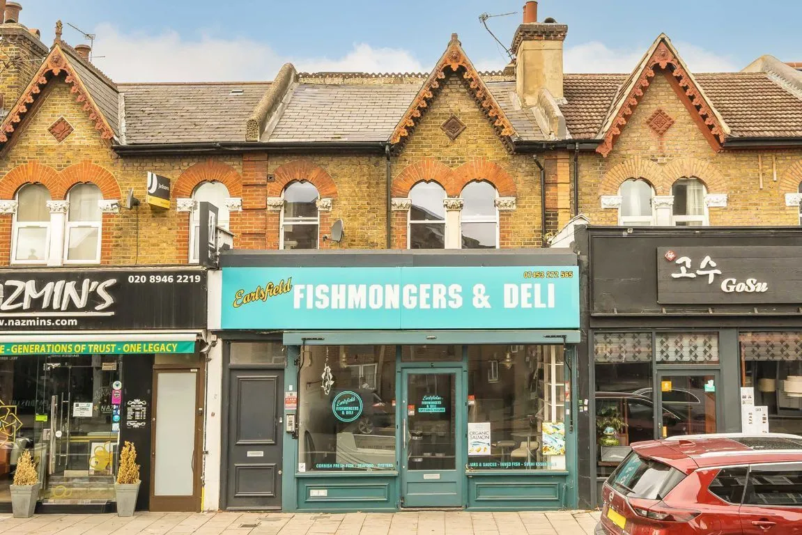 Garratt Lane, SW18, photo 4