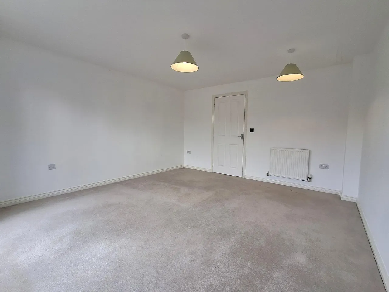 Newbury Crescent, Bourne, PE10, photo 5