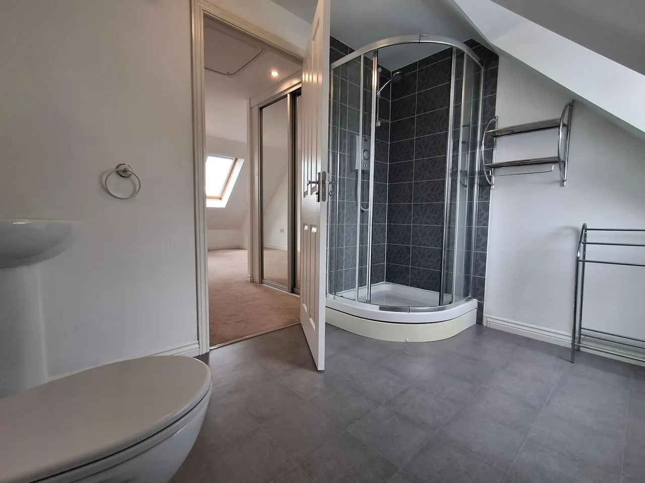 Newbury Crescent, Bourne, PE10, photo 12