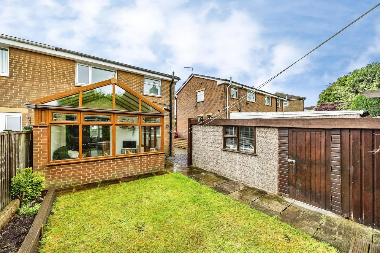 Carr Green Avenue, Brighouse, HD6, photo 20