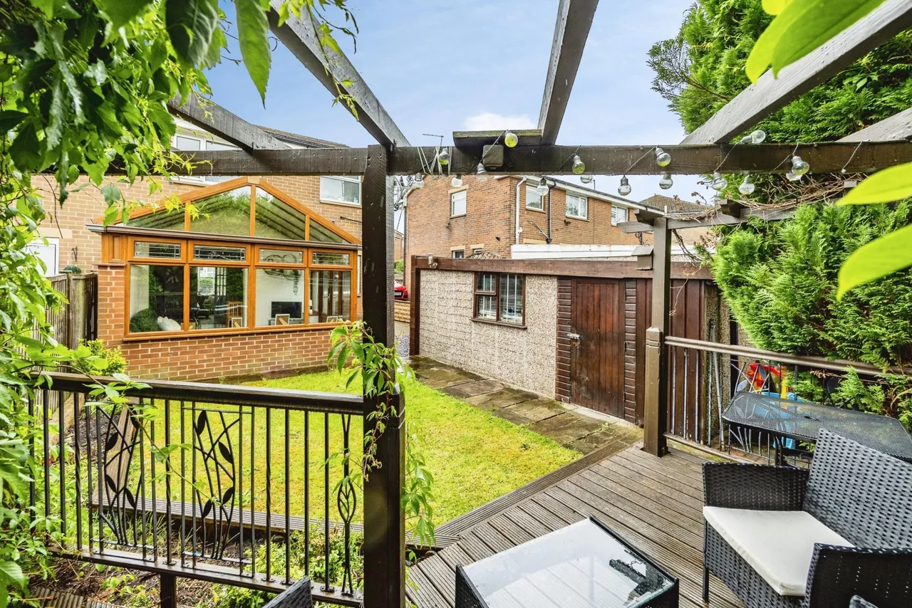 Carr Green Avenue, Brighouse, HD6, photo 4