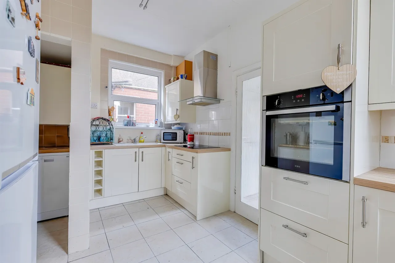 Lake Road West Cardiff, CF23, photo 10